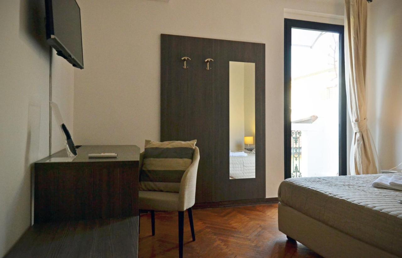 Gabrielli Rooms Et Apartments Sant Antonio Alloggio 4 M0230914084 Верона Екстериор снимка