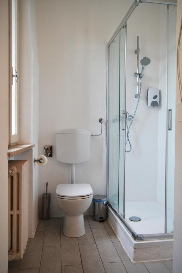 Gabrielli Rooms Et Apartments Sant Antonio Alloggio 4 M0230914084 Верона Екстериор снимка